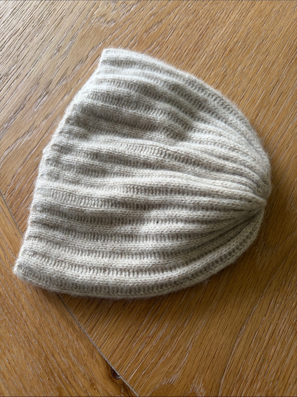 Restoration Hardware 100% cashmere beanie neutral